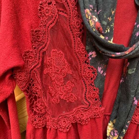 🛍 2 for $40 🛍 Soft Lace Cardigan with Scarf - Picture 4 of 8